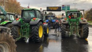 Animaux 5 heures à bord d’un tracteur: nous étions avec les agriculteurs qui ont manifesté à Paris