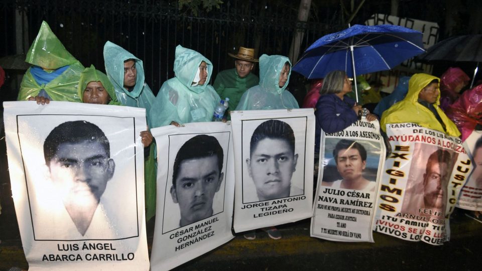 Ecole Au Mexique, l’ex-procureur général a été arrêté, 64 policiers et militaires sont recherchés pour la disparition de 43 étudiants en 2014