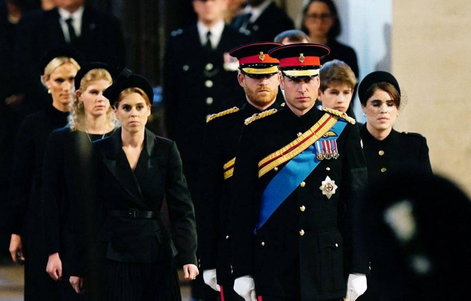 Enfant Mort d’Elizabeth II : Les princes William et Harry à nouveau réunis autour du cercueil de la reine