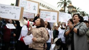 Enfant Maroc : les femmes espèrent venir à bout de “l’injustice juridique, des discriminations et des violences” avec la réforme du Code de la famille